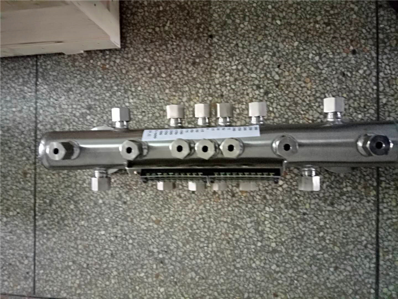 電接點(diǎn)測(cè)量筒 壓入式電接點(diǎn)測(cè)量筒